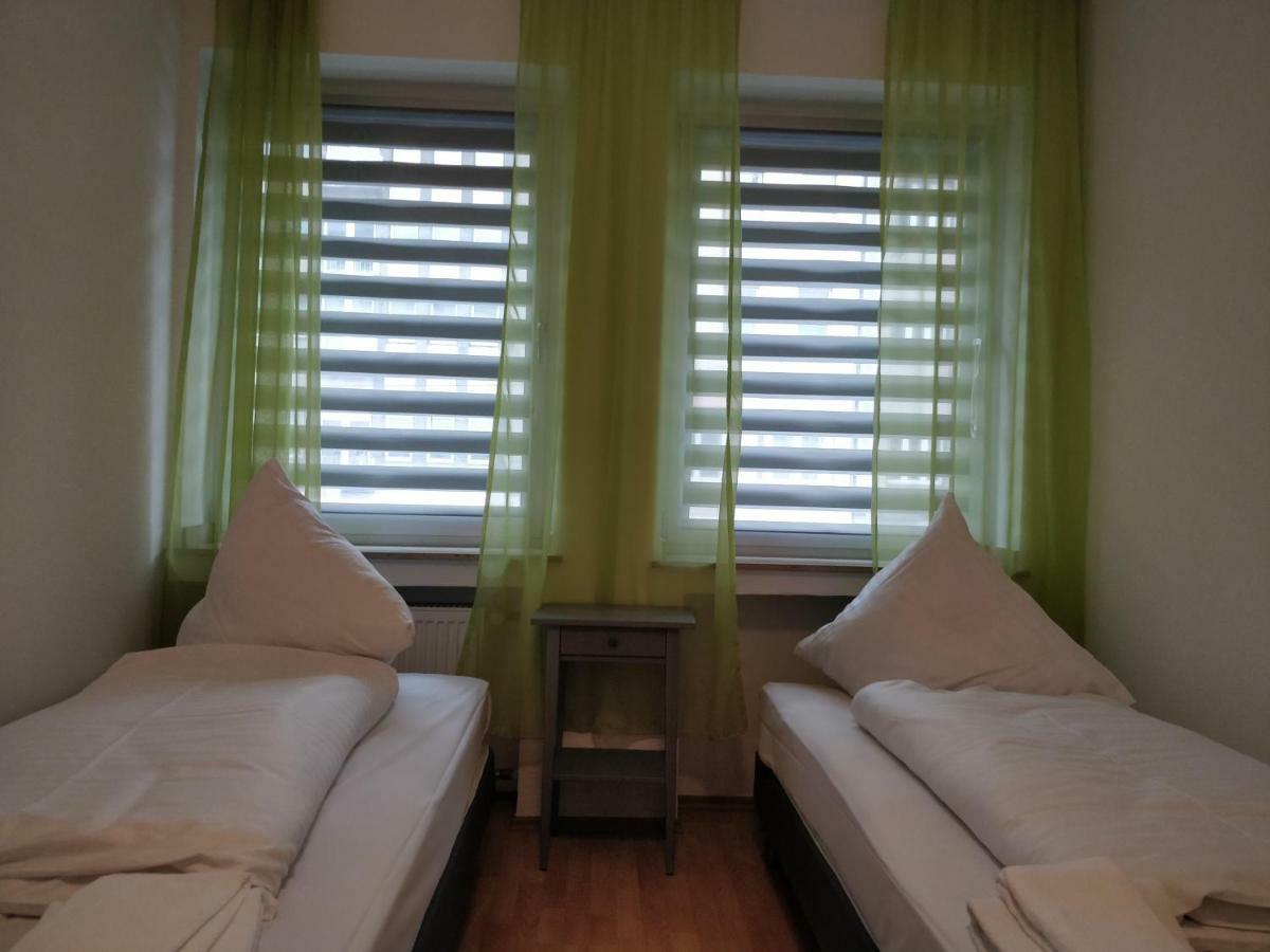 Aparthouse Graf-Adolf Дюселдорф Екстериор снимка